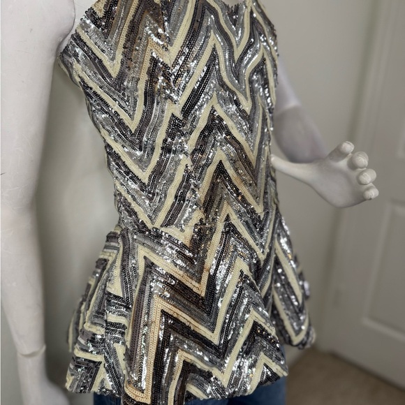 JULIE BROWN SEQUIN TOP Size 8.  #100 - Picture 2 of 8